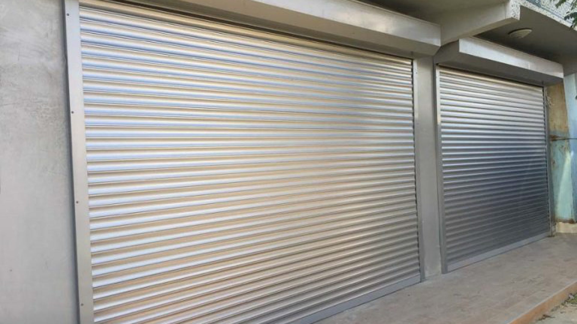 Steel-Automatic-Shutter-768x555-1