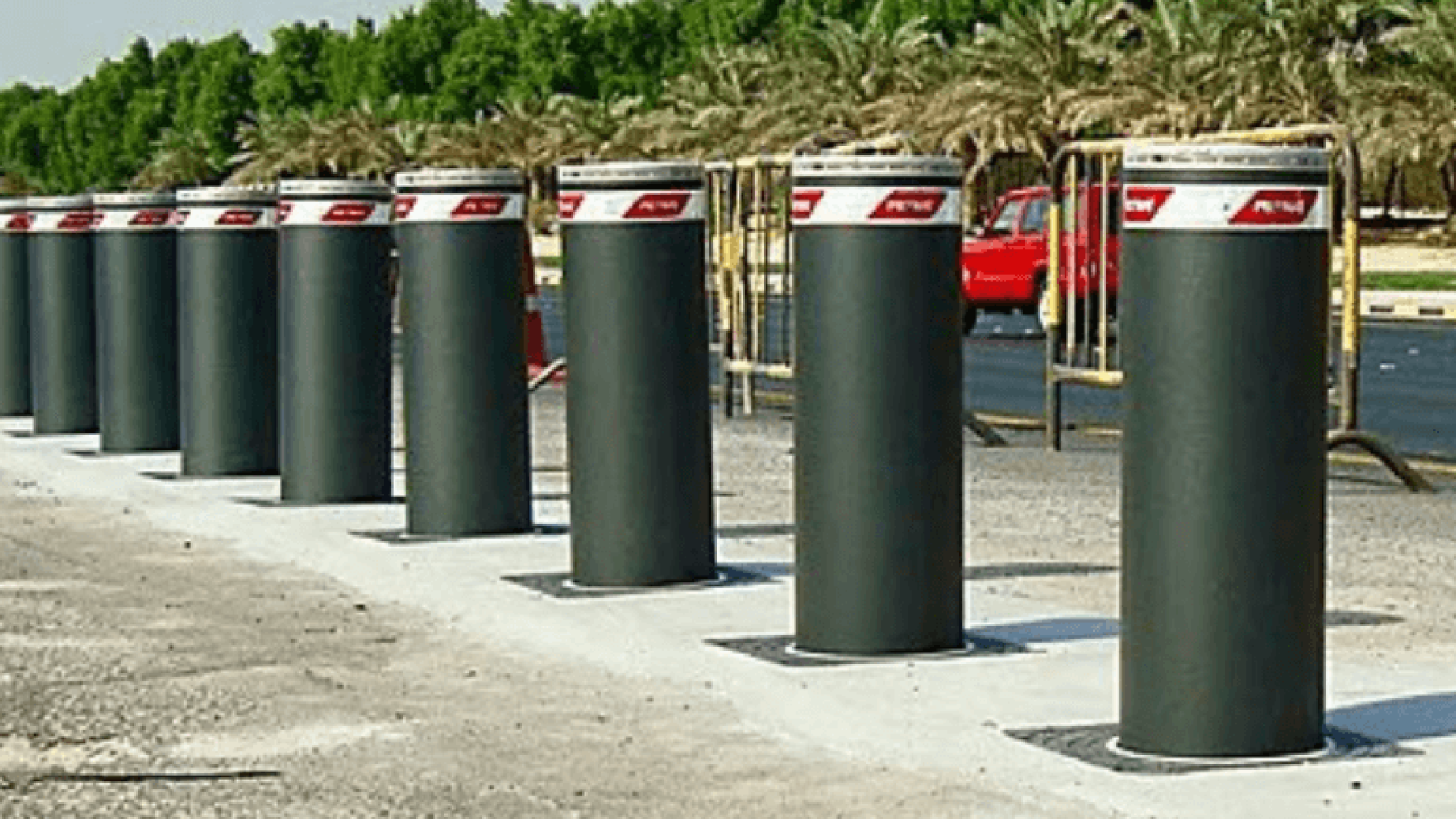 a Bollards 2